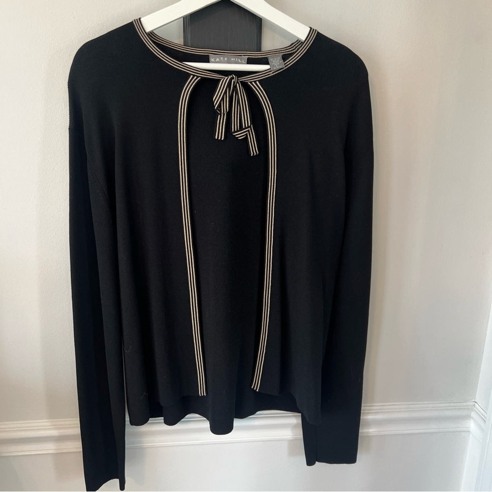 Kate Hill Black classic Sweater with Bow Detail L